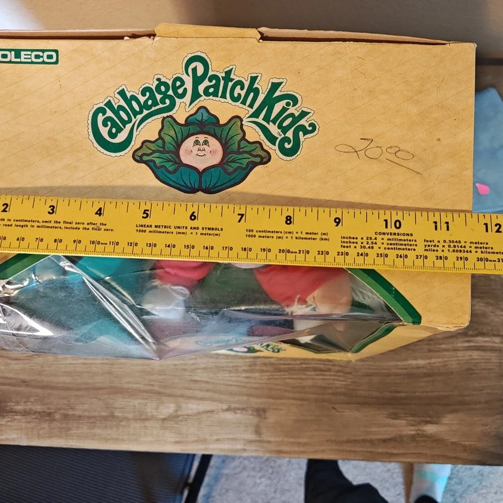 Coleco Cabbage Patch Kids Doll Barnaby Zed 1983 Red Green Sport Jersey #31 Boxed